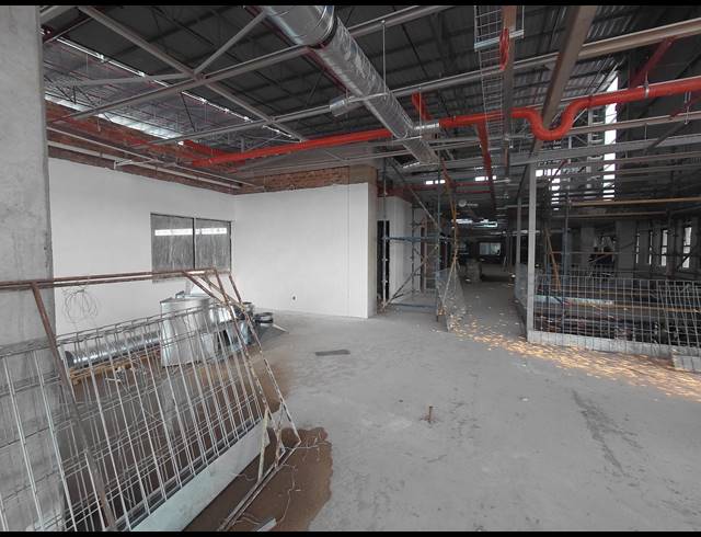10,800M² WAREHOUSE TO LET IN RIVERFIELDS